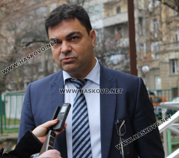 Кметът Иво Димов обявява 24, 25 и 26 януари за неучебни дни