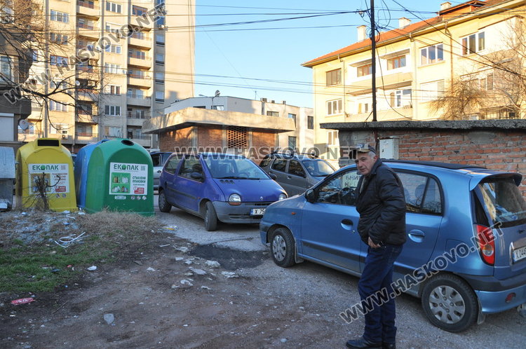 Хасковлии заклещиха нагъл шофьор, блокирал коли на паркинг