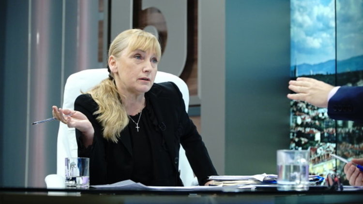 Нова схватка Делян Добрев - Елена Йончева, тя в БНТ, той в bTV 