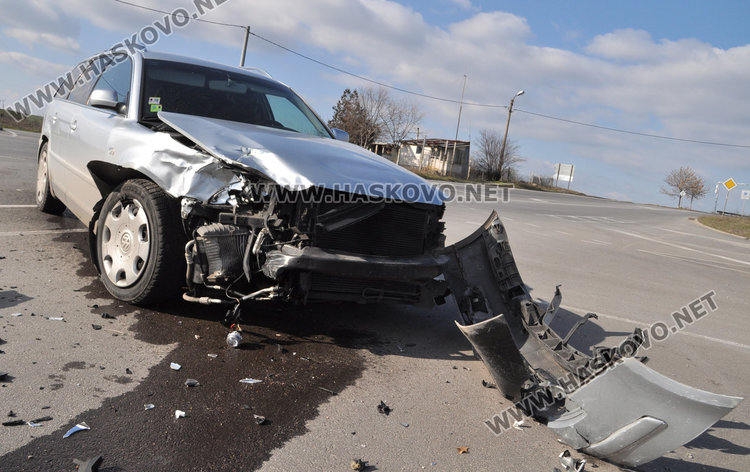 Кърджалиец се разби в хасковски пасат в Горски извор