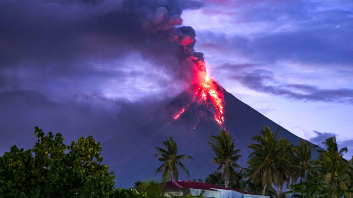Вулканът Майон предизвика огнен ад във Филипините - Haskovo.NET