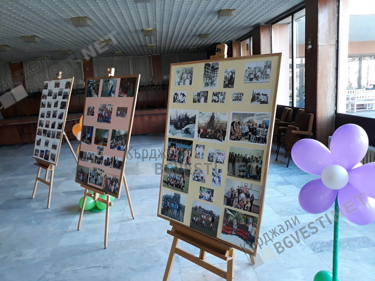 С впечатляващ концерт учениците от „Яворов“ отбелязаха полувековен юбилей