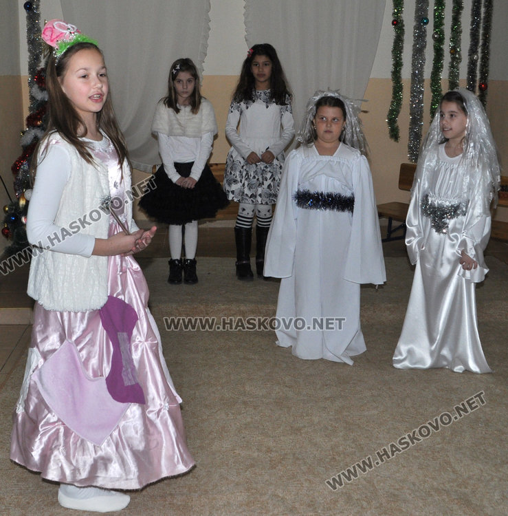 Децата на „Смирненски“: Помнете добрите неща от всяка година