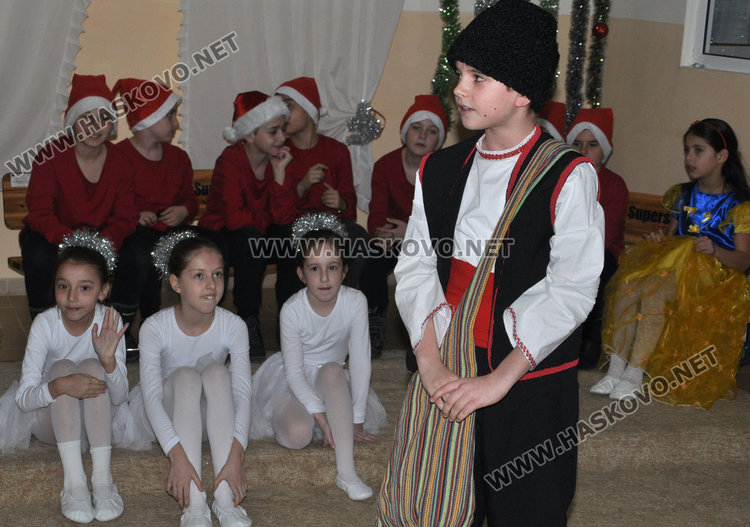 Децата на „Смирненски“: Помнете добрите неща от всяка година