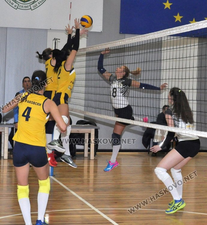 ВК "Раковски" се наложи над "Славия" с 3:2 в драматичен мач