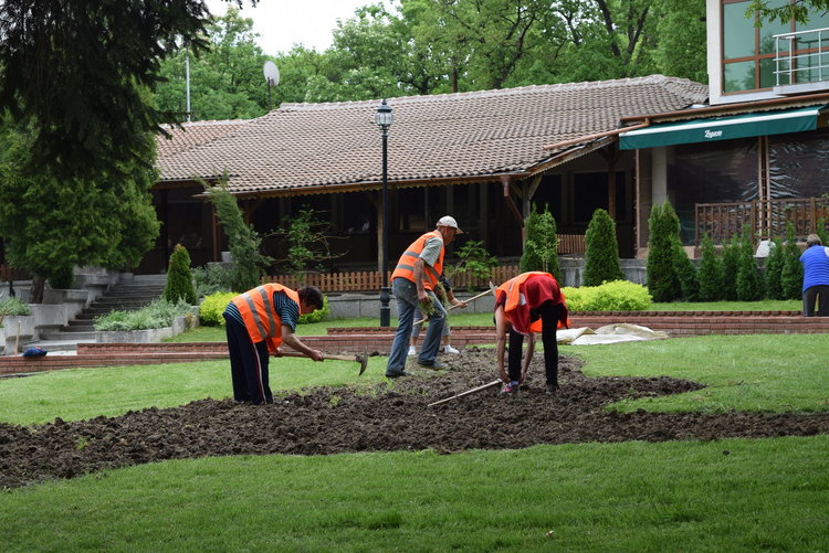 Оформяне на зелените площи