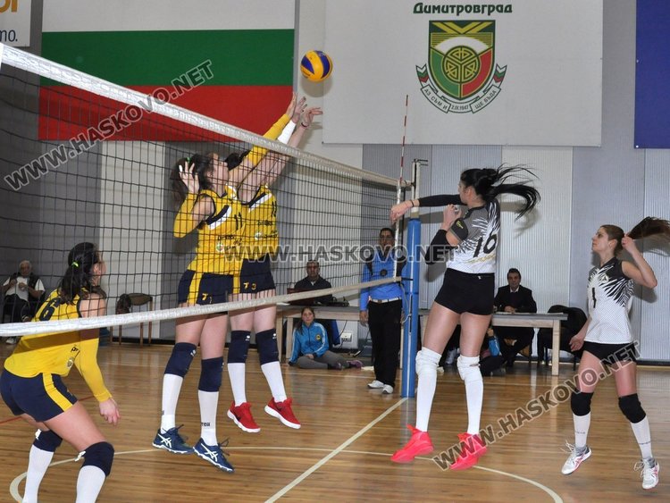 Жените на ВК "Раковски" постигнаха първата си победа в пролетния дял на волейболната ни лига