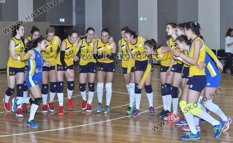 ВК "Раковски" се наложи над "Славия" с 3:2 в драматичен мач