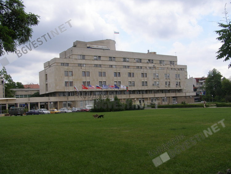 Ръководството на Община Кърджали с позиция по повод исканията на КНСБ