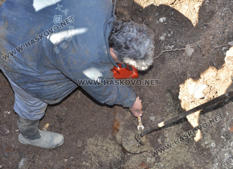 Блокираха улица „Георги Кирков“, от ВиК търсят авария