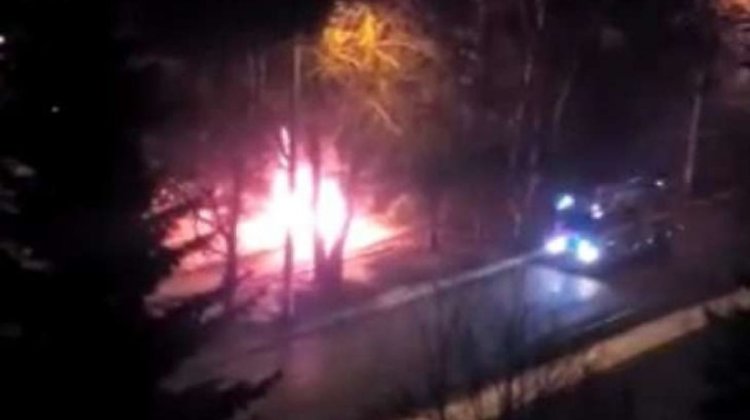 Зрелищен взрив на джип в квартал на Перник 