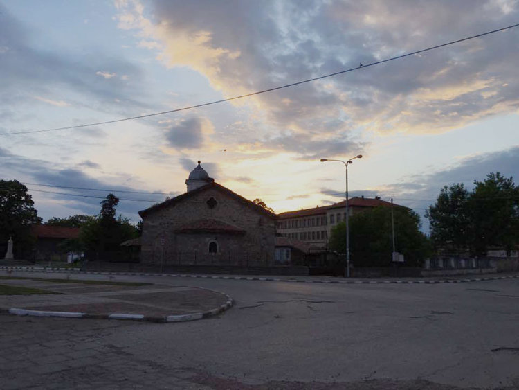 Снимката е от Дълбок извор и на нея НЕ е запечатано НЛО