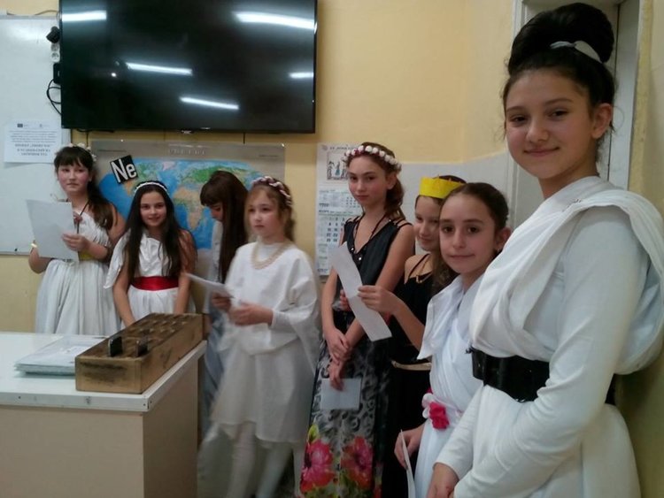 Паисиевци се потопиха в света на древните богове и богини