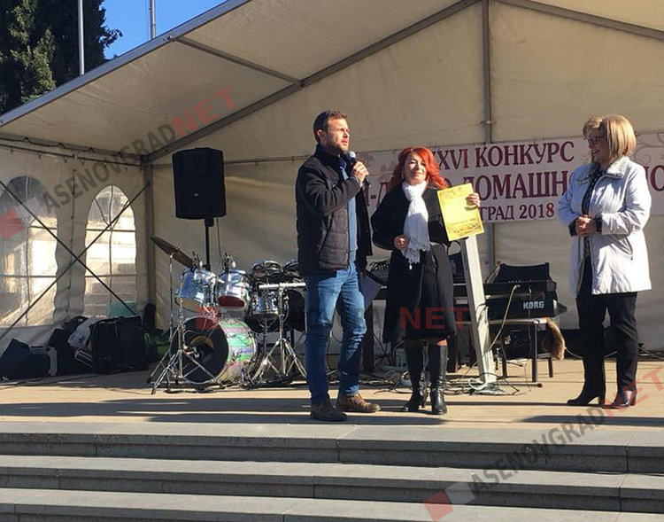 Най-хубавите станимашки сармички тази година се оказаха тези на Анастасия Павлова