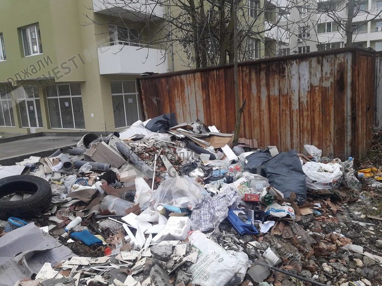 Кърджалийци искат солени глоби за тези, които замърсяват, но си траят когато дойде общинската контрола