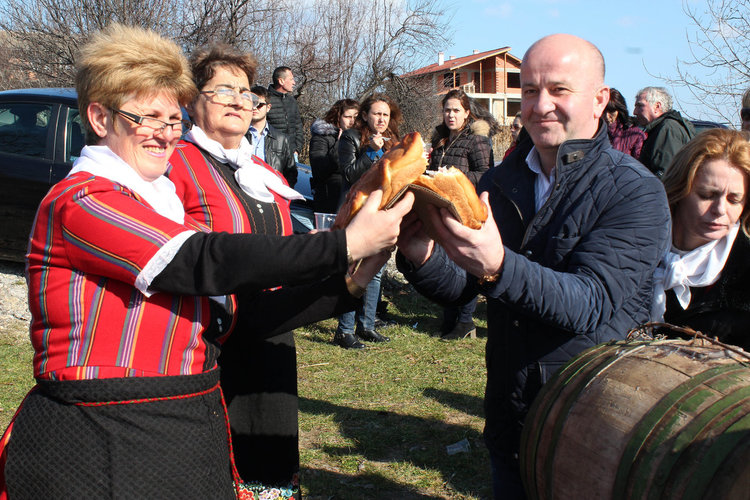 Зарязаха лозята в Стамболово, тънковци най-добри винари