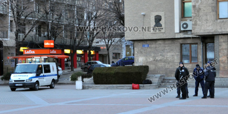 Самотният бегач предава протестната щафета за Пирин от Хасково на Асеновград