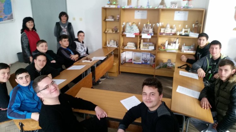 Изложба от макети на исторически и културни забележителности  радва  учениците от Електрониката