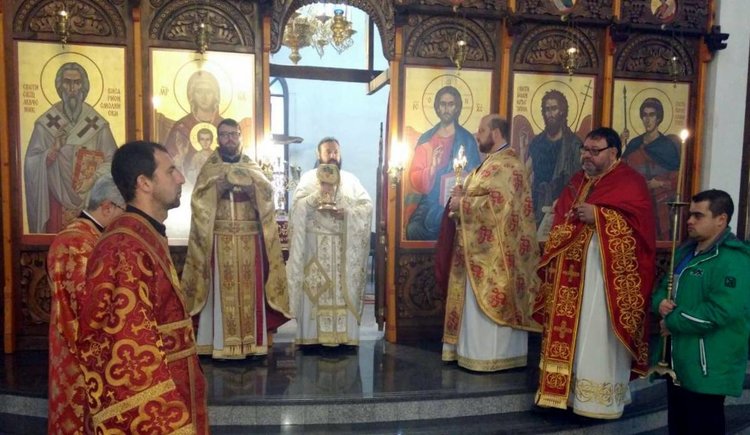 Нов свещеник е назначен в големия храм Свети Висарион Смоленски"