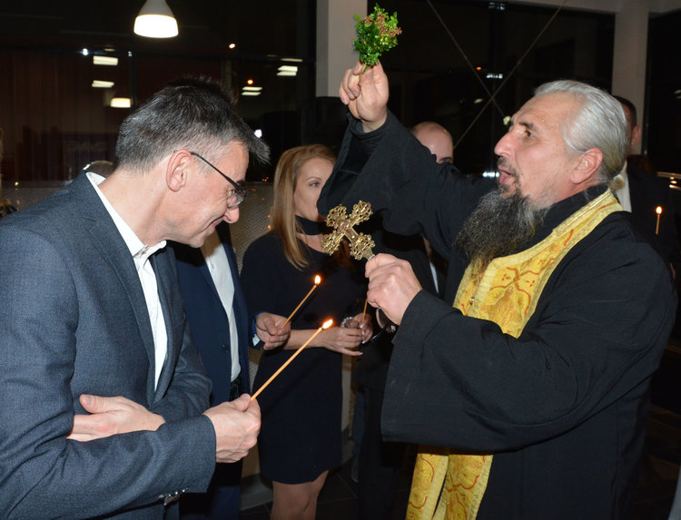 Коли номер 1 и 2 в България – Рено и Дачия, с официално представителство в Хасково