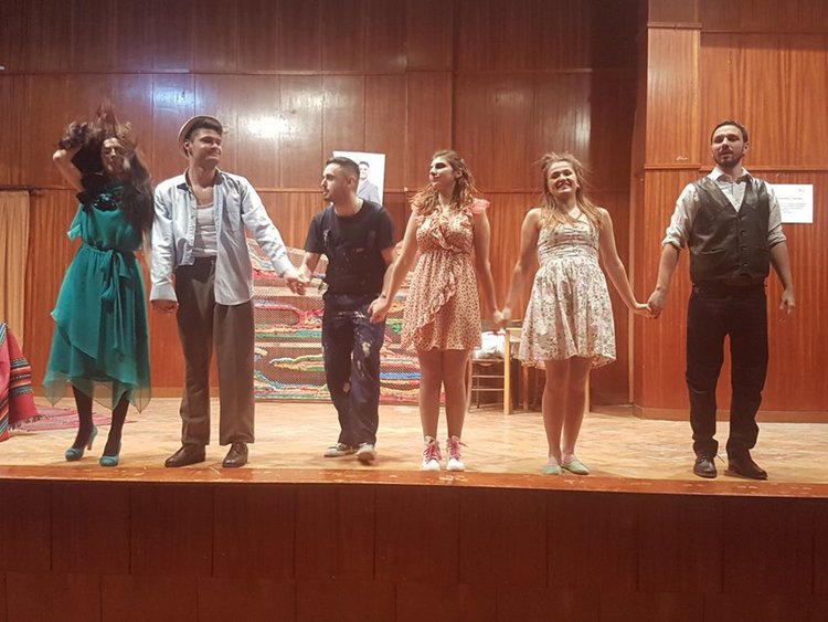 "Държавните липи" събраха над 750 лв.