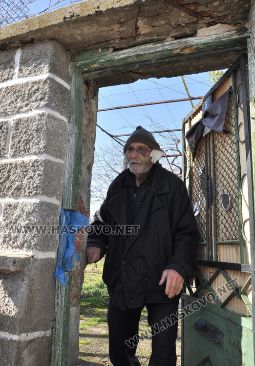 88-годишният дядо в Узунджово – бит и ограбван всяка седмица