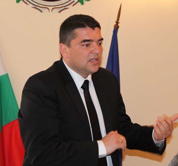 Документът е по инициатива на КРИБ-Хасково и работодатели от региона