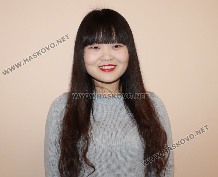 25-годишната Ли Менг e доброволка от Китай, която пристигна в Димитровград през октомври 