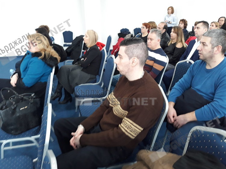 Нова техника за болниците в Комотини и Кърджали, за лекарите майсторски клас