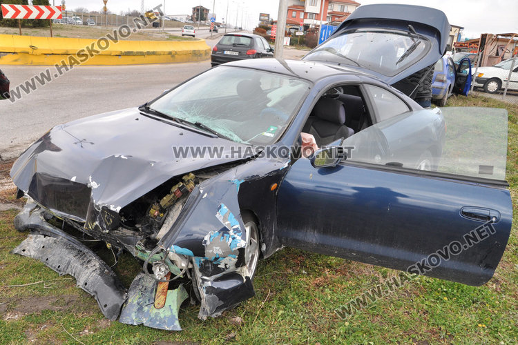 Шофьорка изправи  кръговото на Кърджалийска