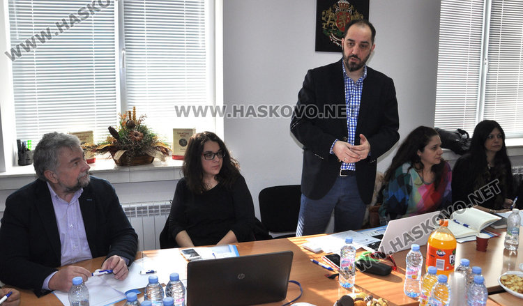 Гърци и българи търсят предимствата на старите сортове грозде в пограничната зона