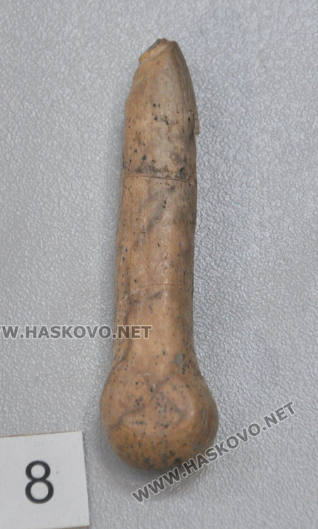 костен фалос на 7 хил. години