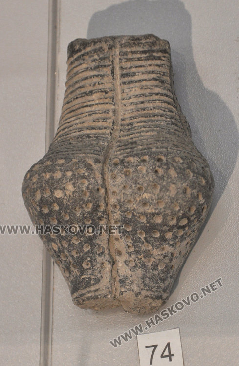 подчертаните женски части от фигурките от неолита са свързани с плодородието