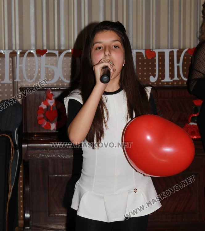 Три двойки участваха в празник, посветен на Св.Валентин в Димитровград