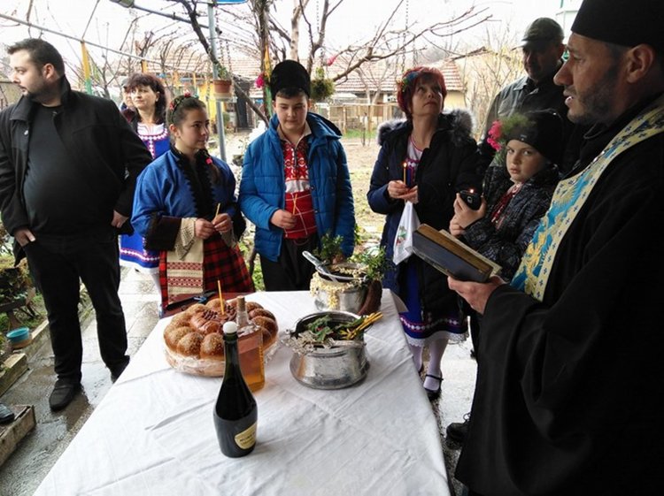 Татаревският кмет иска да запише Татаревско хоро