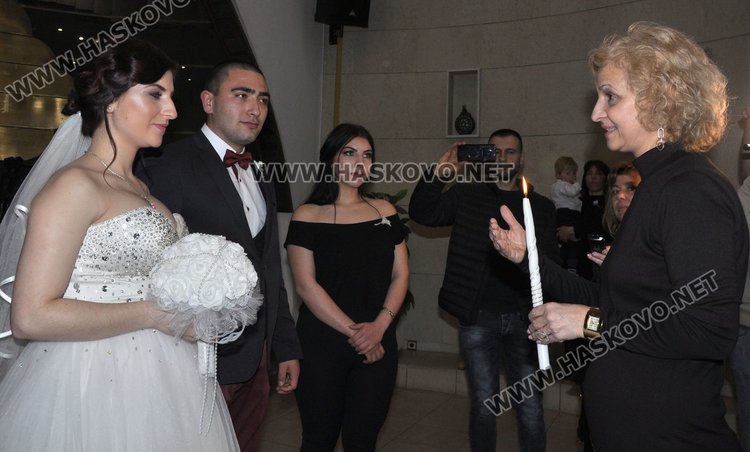 Валентин и Валентина се врекоха във вярност на Св.Валентин