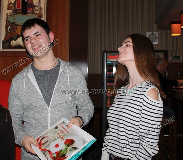  Победители станаха Веселин и Татяна с 12 точки