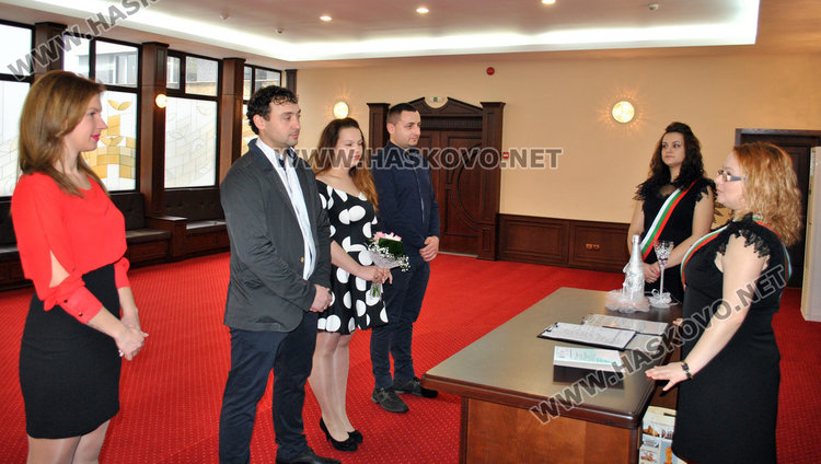 Диана и Добрин Петрови първи си казаха „Да“ в Деня на влюбените