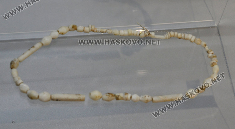 герданът от обработени рапани, намерен край с. Орлово