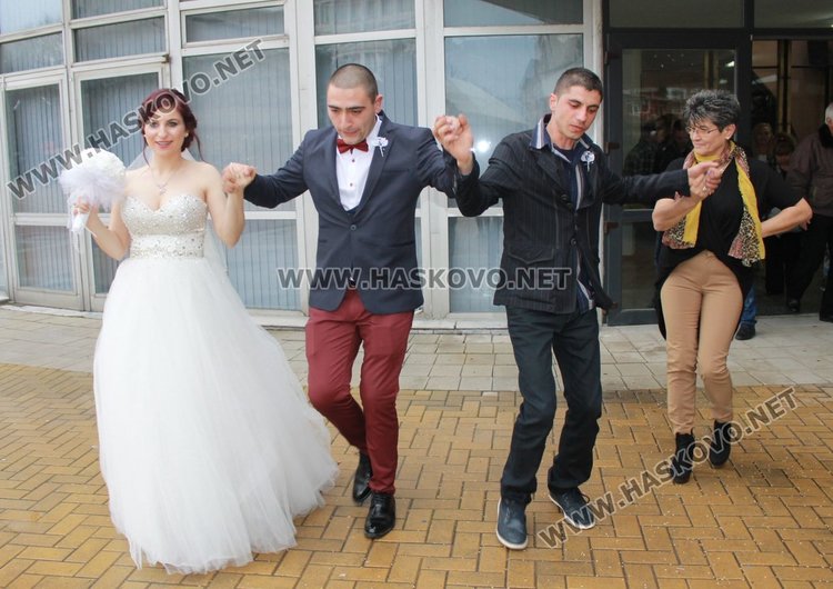 Валентин и Валентина се врекоха във вярност на Св.Валентин