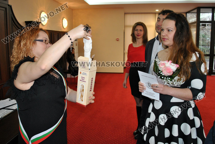 Диана и Добрин Петрови първи си казаха „Да“ в Деня на влюбените