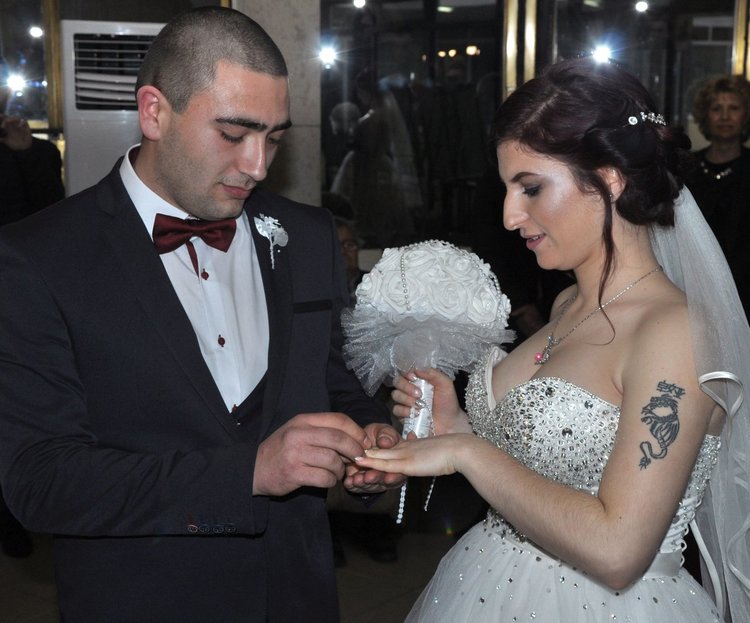 Валентин и Валентина се врекоха във вярност на Св.Валентин