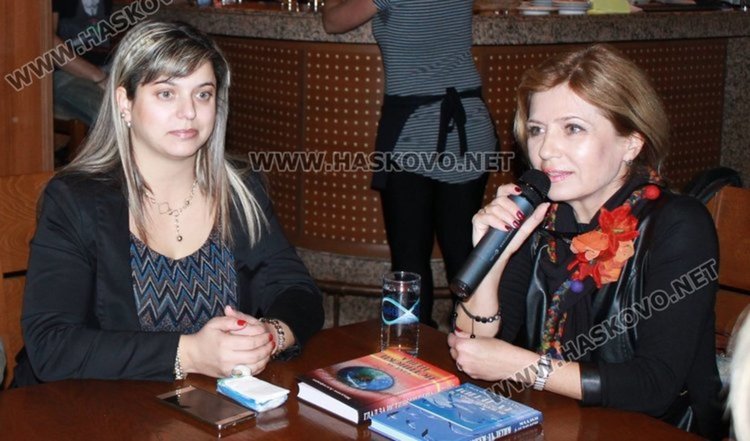 Мадлен Алгафари представя новата си книга в Димитровград