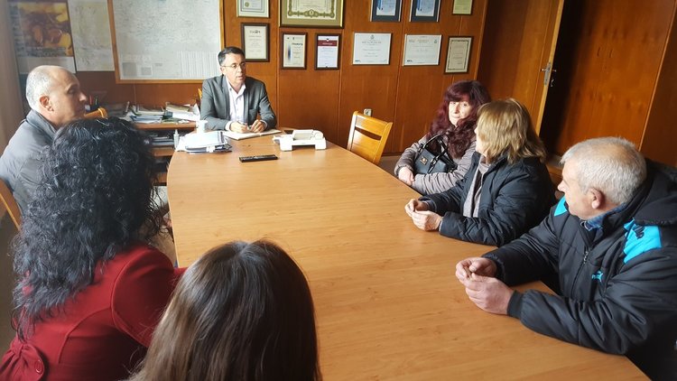 Блок 36 във „Възрожденци“ готви курбан за обновената сграда