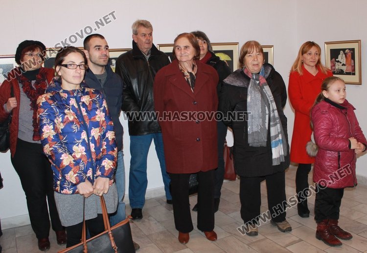 Димитровградчанин представи графични колажи от 80-те години