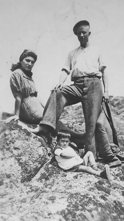 Семейна почивка в Минерални бани с големият им син