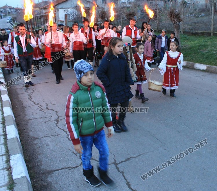 Ден на чавгата празнуваха в димитровградското село Бряст