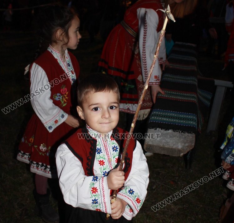 Ден на чавгата празнуваха в димитровградското село Бряст
