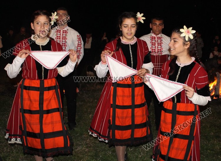 Ден на чавгата празнуваха в димитровградското село Бряст