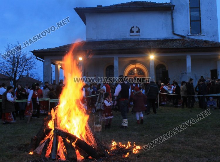 Ден на чавгата празнуваха в димитровградското село Бряст